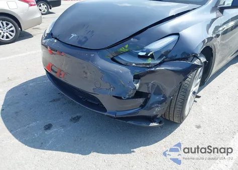 2024 Tesla Model Y Long Range Dual Motor All-Wheel Drive из США, поврежденный, VIN 7SAYGDEE0RA223387